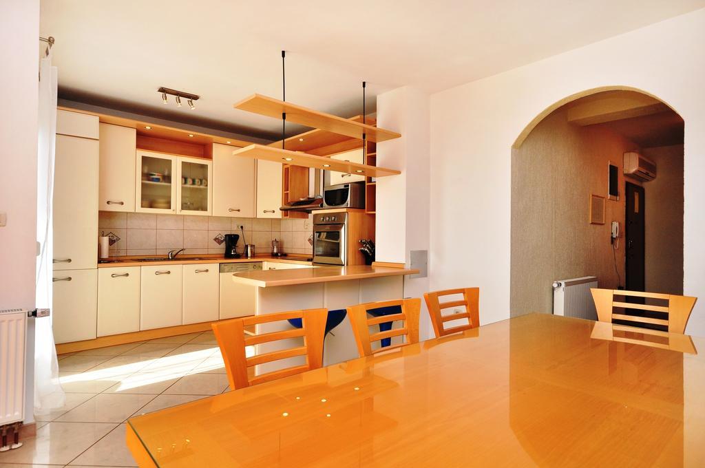 Apartment Luxury Cream Kaštela Rum bild